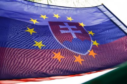 EU je vacsia hrozba ako vojna na Ukrajine podla volicov vlady