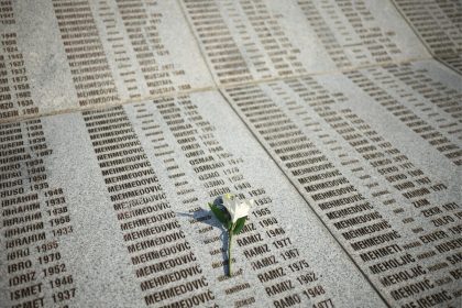 Extremisti v Bosne znesvatili pamatnik chorvatskym vojakom