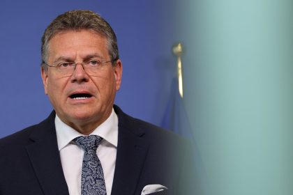 Sefcovic ide do Washingtonu na rokovania proti clam