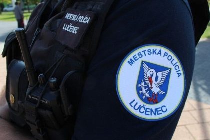 Mesto preverilo utok na advokata tvrdi policajt