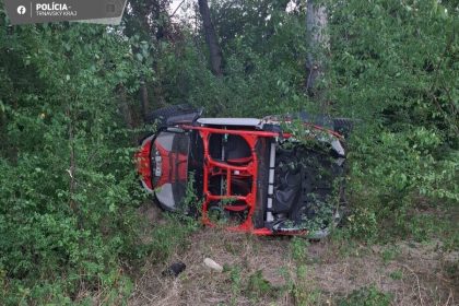 Obrovska tragedia desatrocne dievca vypadlo zo stvorkolky