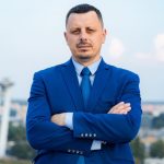 PS dalo preverit zakazku Slovakia Travel kontrolorom