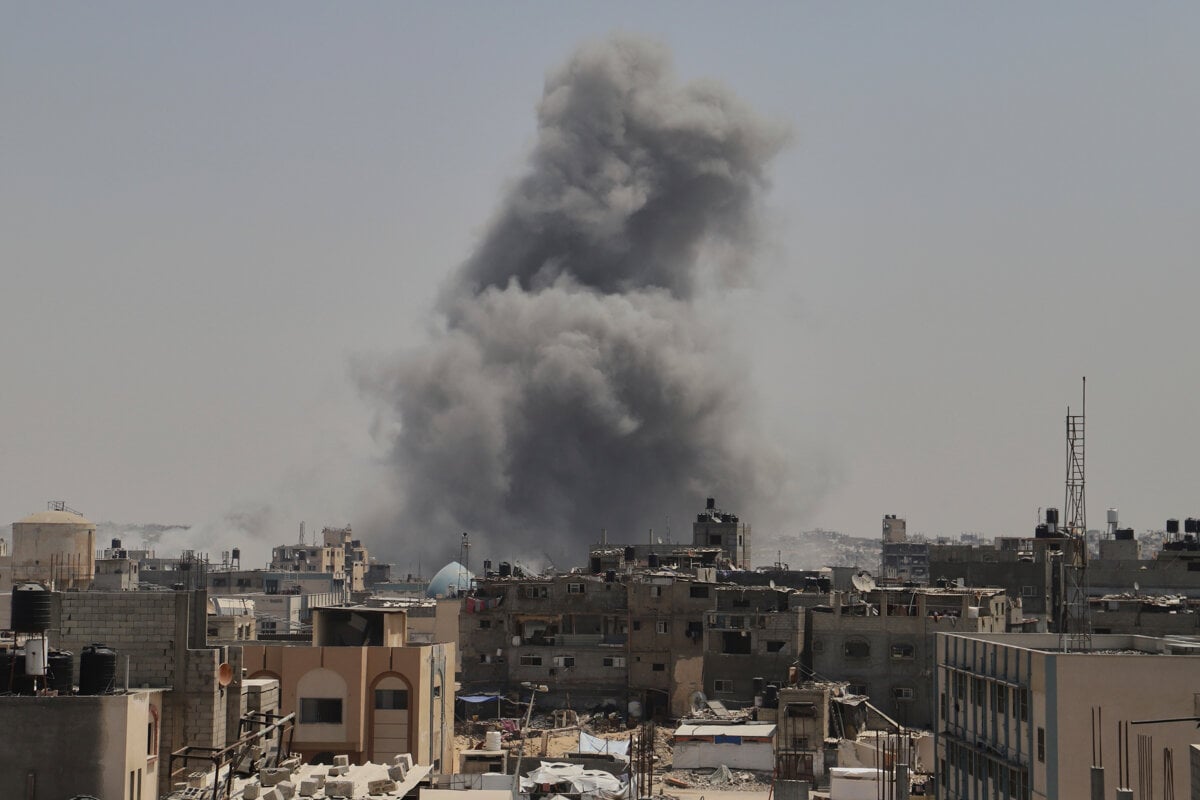 Po izraelskom nalete na utocisko pre utecencov v Gaze je najmenej osem mrtvych