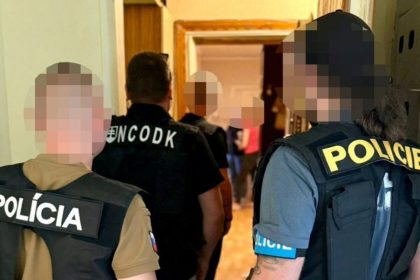 Podozrivy v pripade vyhrazok skolam utiekol do Bieloruska
