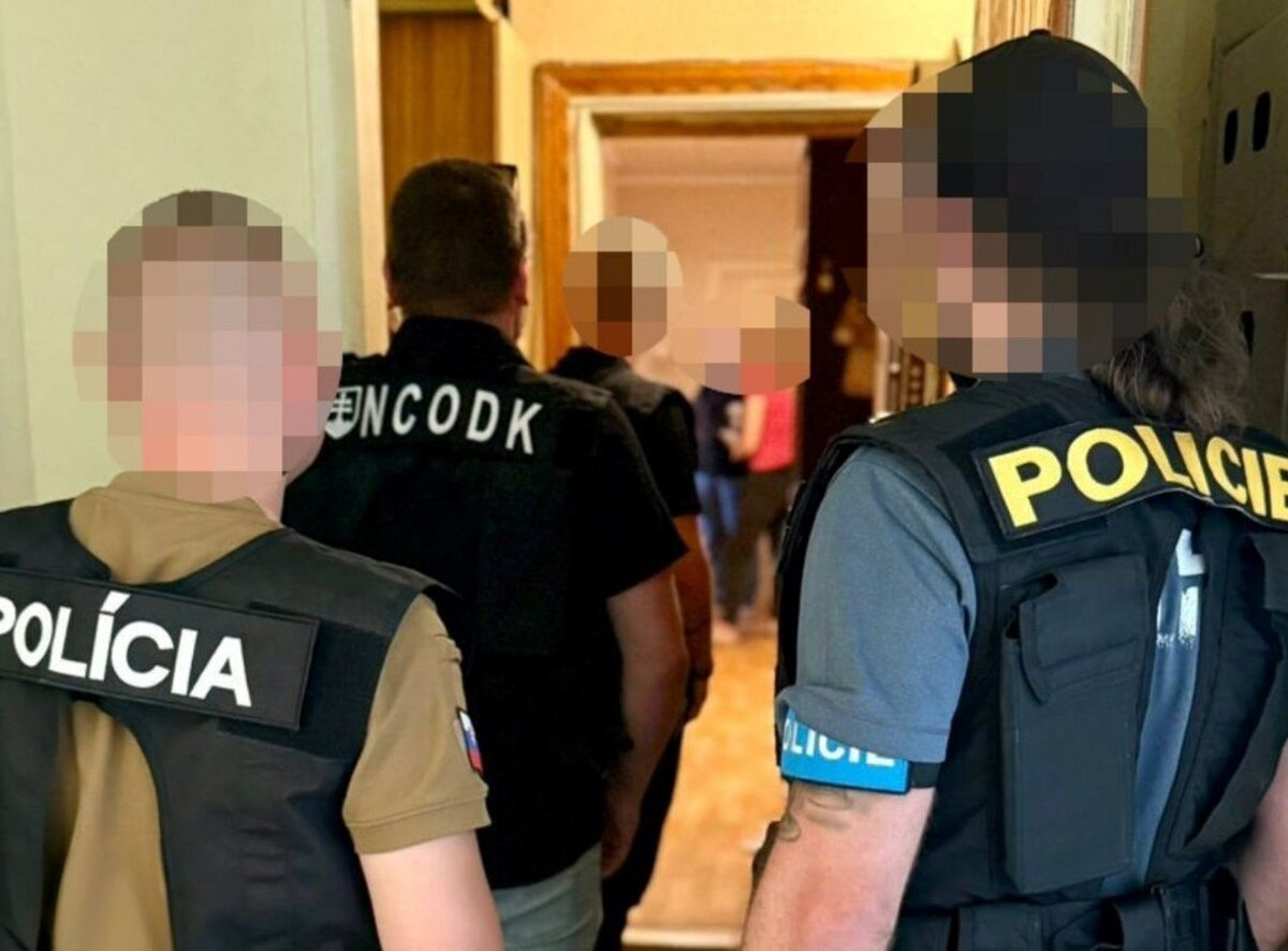 Podozrivy v pripade vyhrazok skolam utiekol do Bieloruska