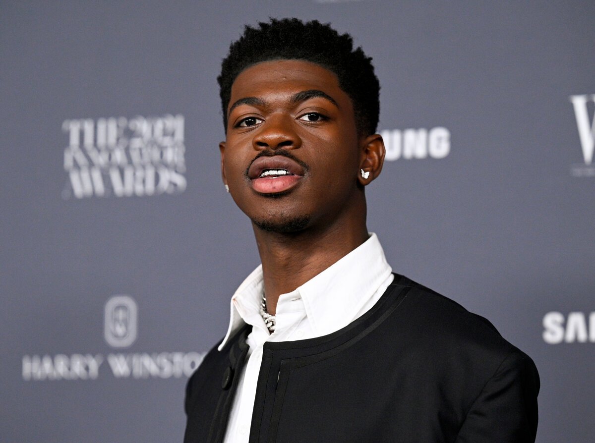 Repera Lil Nas X obzalovali z utoku na policajtov