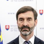 Rezort zahranicia na rokovani ministrov potvrdil mierove stanovisko