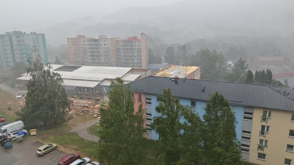 Stat vyplatil po veternych smrstiach vyse 400 tisic eur 315 domacnostiam