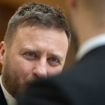 Kotlar by mal zvazit zotrvanie vo funkcii