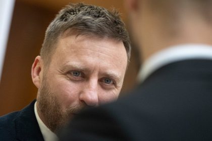Kotlar by mal zvazit zotrvanie vo funkcii