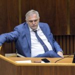 Michelko by nizke preferencie SNS riesil blokom so Smerom