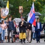 Na bratislavskej Kalvarii posvatili obnovenu krizovu cestu