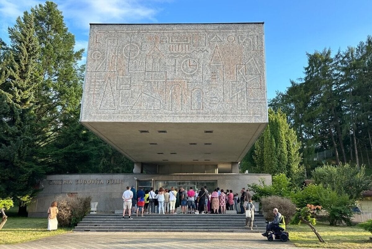 Nie je bezpecna pre ludi ani diela Na obnovu Fullovej galerie ziskali miliony