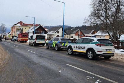 Obvineny z ukladnej vrazdy na gymnaziu zostava vo vazbe