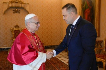 Papez Lev XIV prijal polskeho prezidenta Nawrockeho