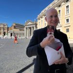 Papez sa stretol s knazom znamym svojou pastoraciou LGBTQ ludi