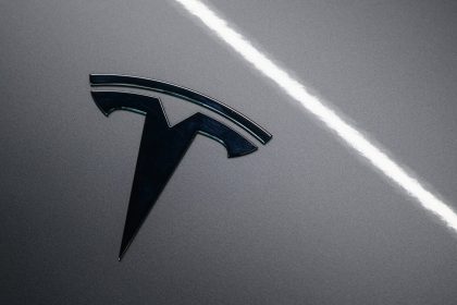 Podiel Tesly na trhu s elektromobilmi v USA klesol najnizsie od oktobra 2017