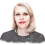 Polski chlapci kontroluju oblecenie svojich rovesnicok