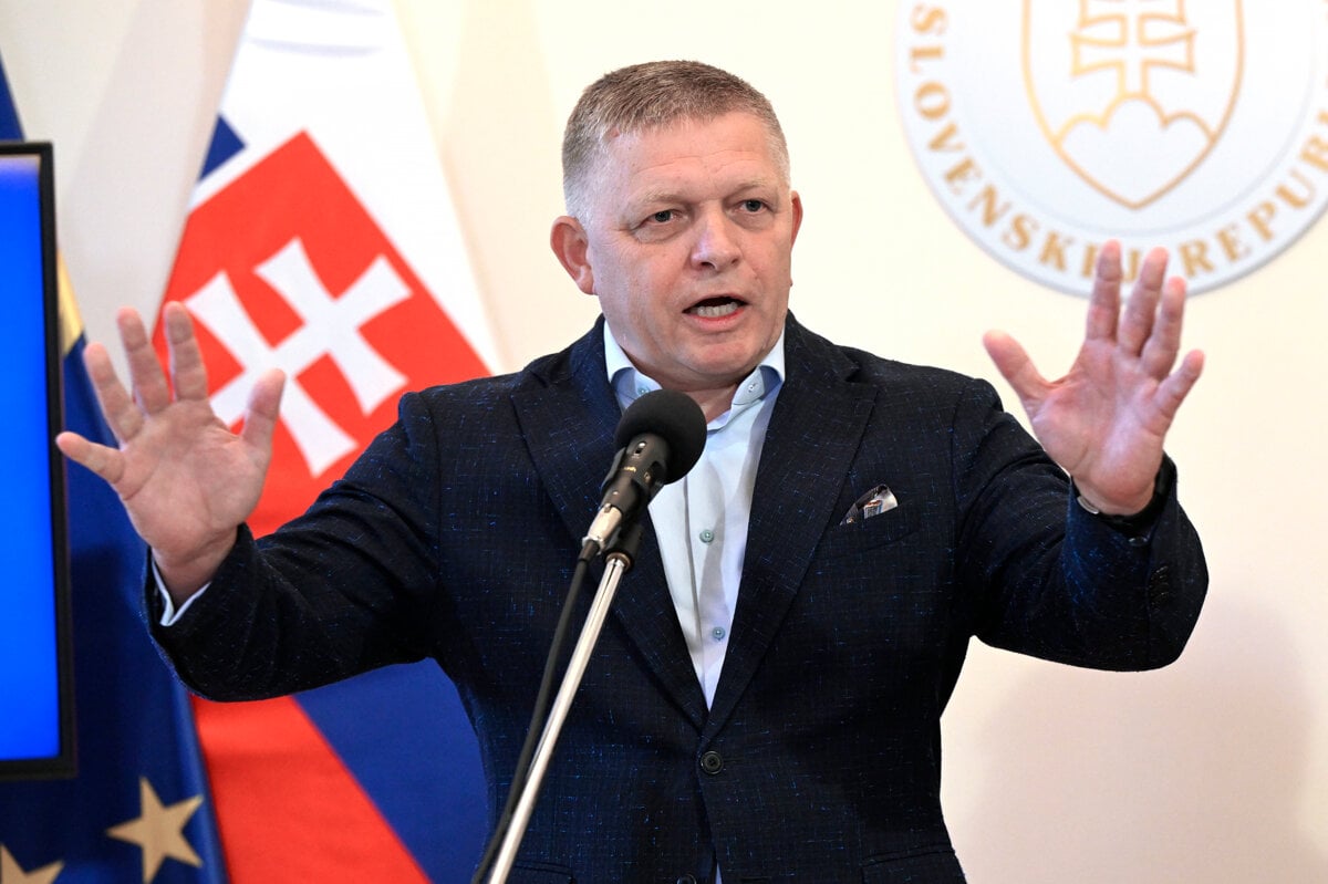 Premier Fico opat utocil na Simeckovu rodinu