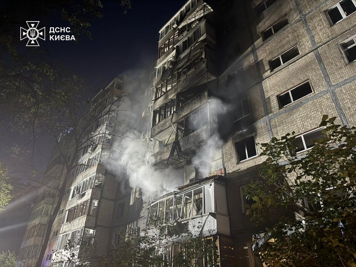 SME Minuta Rusi podnikli dalsi vzdusny utok zasiahnuta vladna budova v Kyjeve