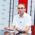 Sefredaktor Sabata Strasenie Babisom je prehnane je iny ako Fico a Orban