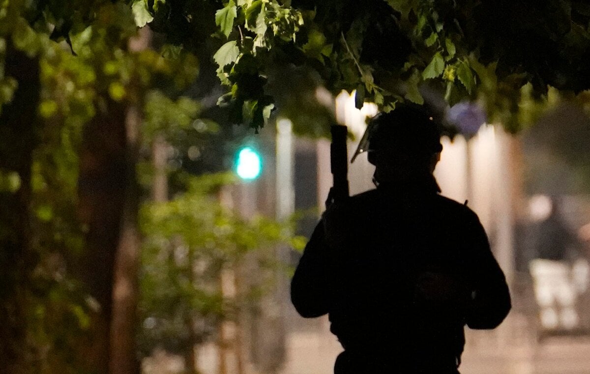 Tinedzer vo Francuzsku zautocil nozom na ucitelku