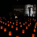 Tisice ludi vzdavaju poctu zosnulemu modnemu navrharovi Armanimu