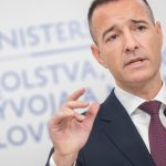 Uz v tomto skolskom roku si ziaci vyberu elektronicku maturitu