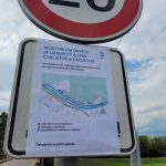 Uzavrety most ludom chyba mesto dohodlo trasu