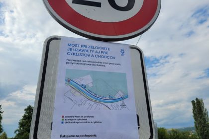 Uzavrety most ludom chyba mesto dohodlo trasu