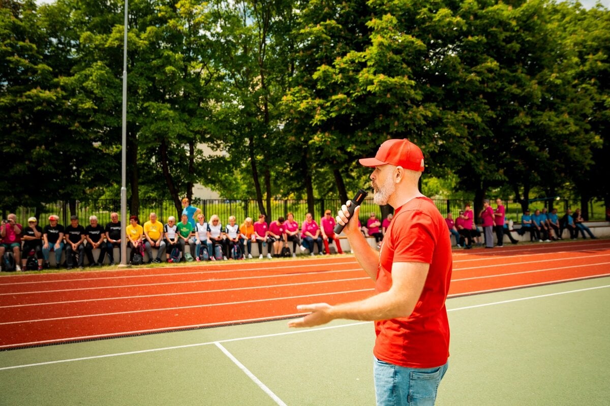 Hnev je velka motivacia tvrdi politolog