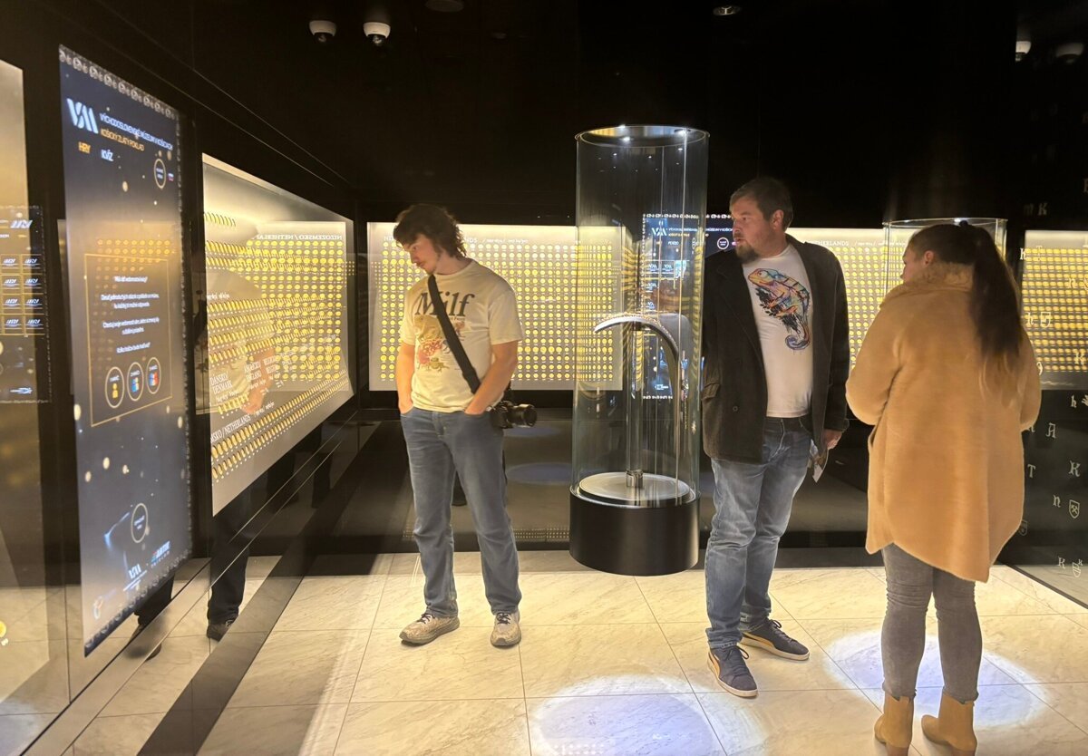 Kradaz ako v Louvri Zlaty poklad v trezore muzea