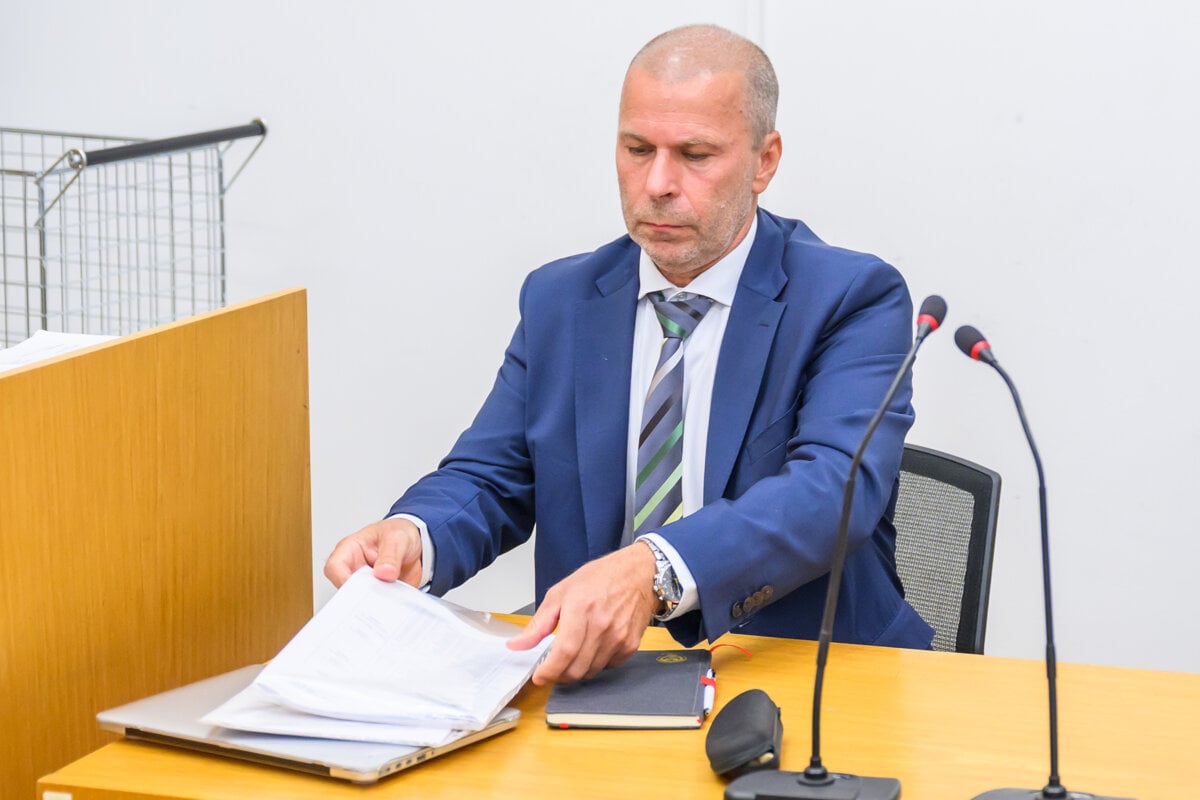 Na sud s exsefom policie Kovarikom predvolali Hegera Vypovedal ze nevie uviest nic