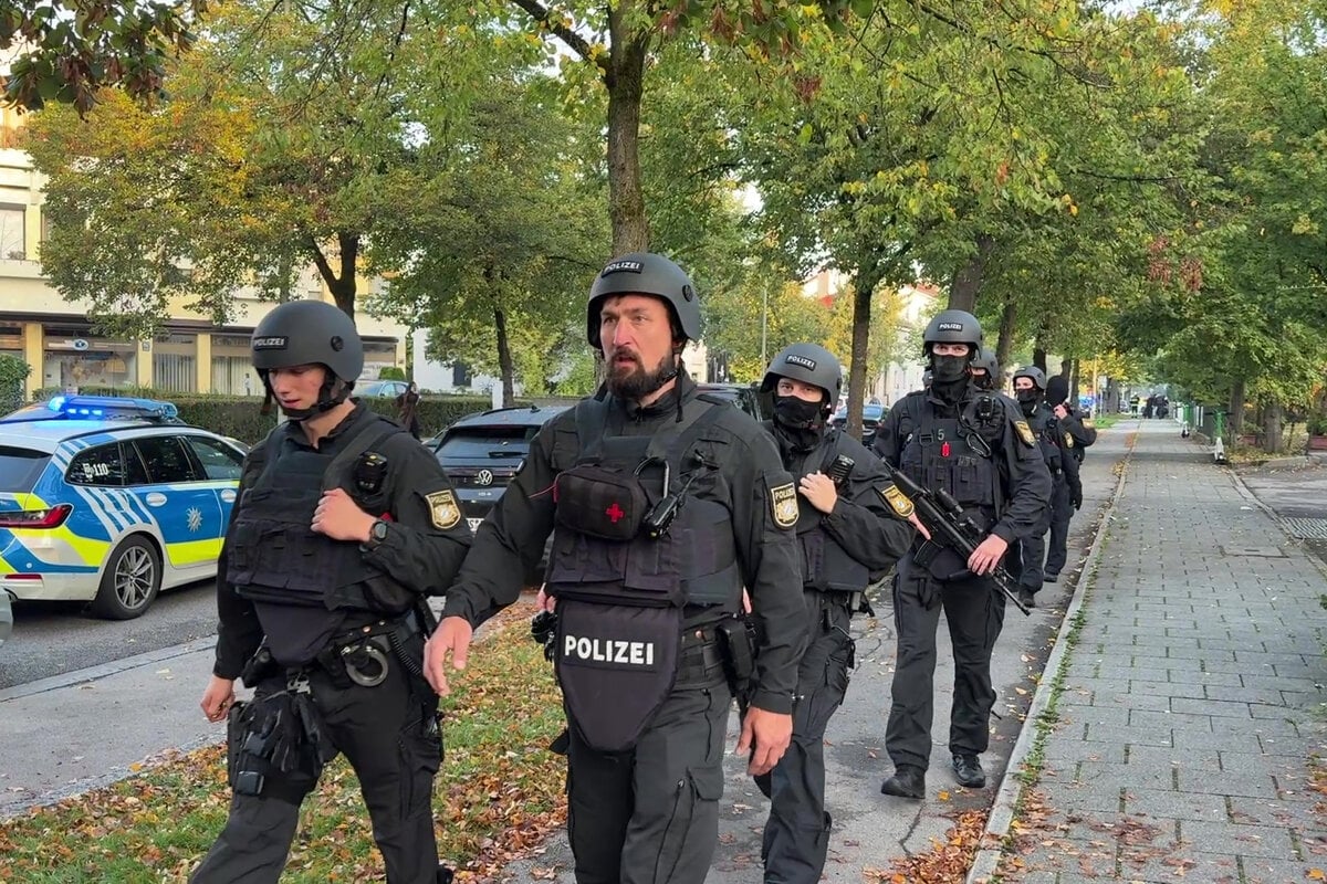 Nemecka policia vysetruje sefredaktora pravicoveho webu za nenavistne sirenie