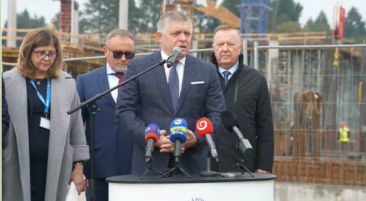 Premier Fico sa oboznamil s vystavbou vojenskej nemocnice