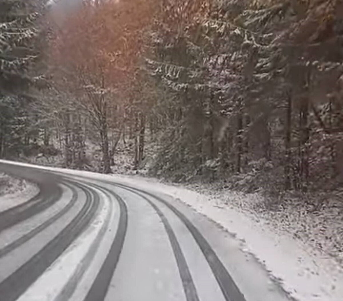 Zima sa prihlasila na Skalke pri Kremnici