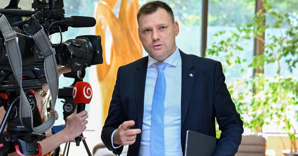 Firemny golf namiesto opravy potrubia