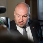 Huliak sa uz zastraja ze bez hazardu rebeluje