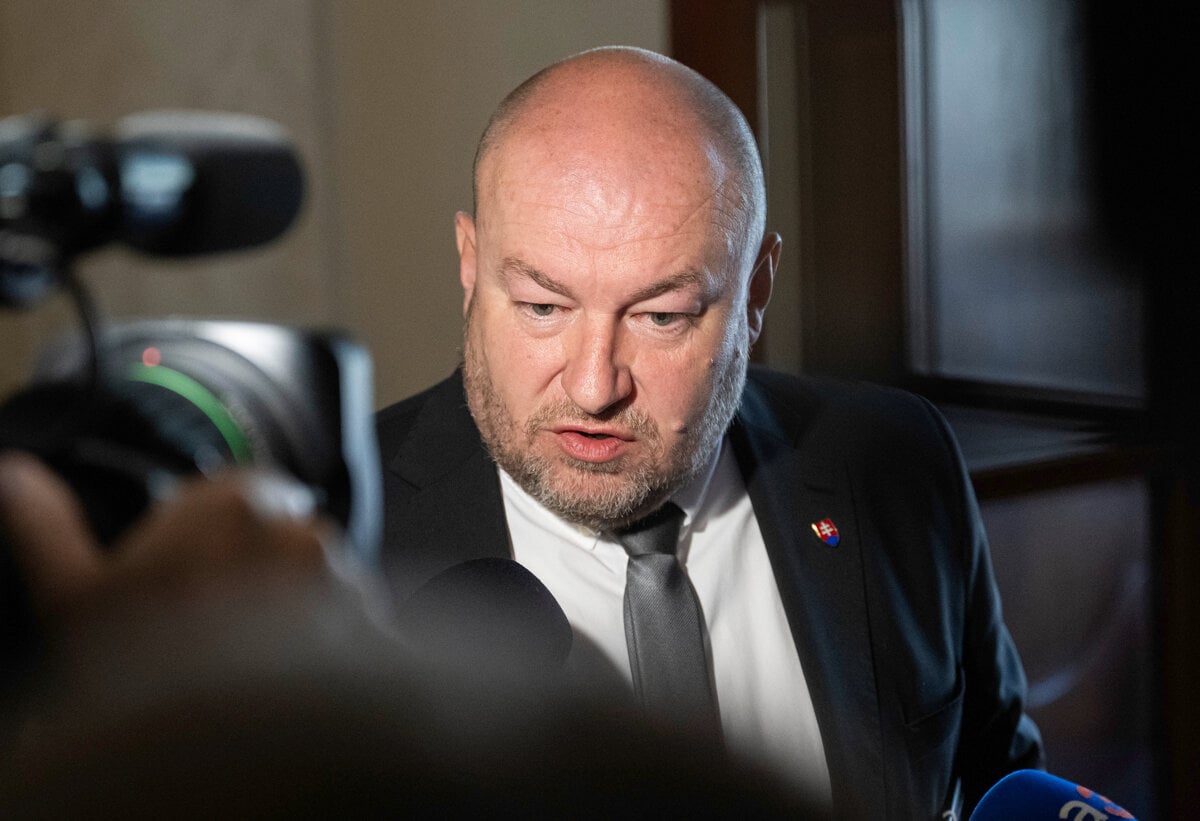Huliak sa uz zastraja ze bez hazardu rebeluje