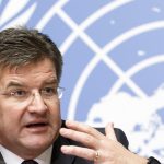 Najlepsia bola masaz napisal Lajcak Epsteinovi Radil sa s nim aj o demisii