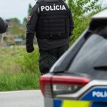 Po kradezi kabelky zhodil dochodkynu na zem Sudca poslal tinedzera do vazby