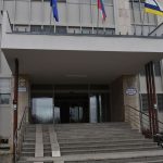 Pracovali v hluku a prachu poslanec ziada odmenu pre uradnikov