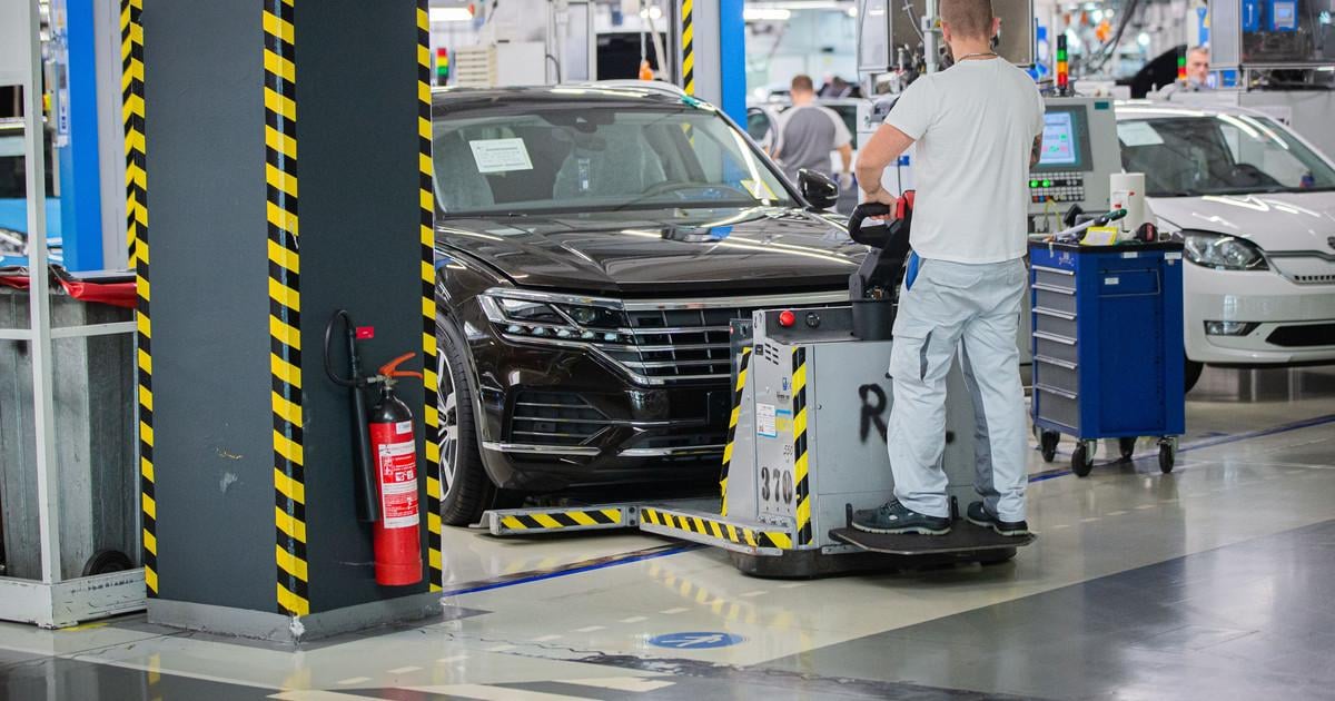 Priemysel Produkcia v eurozone a EU vzrastla v septembri