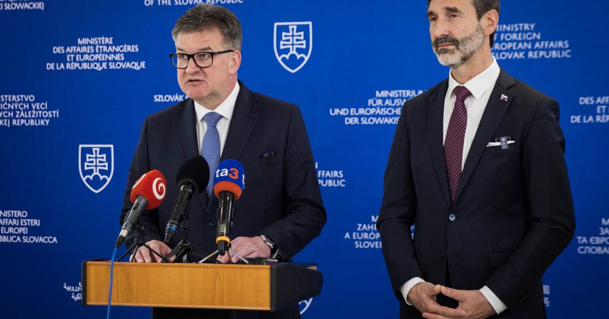 SNS vyzyva premiera aby ukoncil spolupracu s M Lajcakom