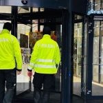 Kradli pracie prasky obliecky a mobily