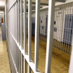 LITVA Za zhanobenie pamatnika hrdinu vazneni traja muzi