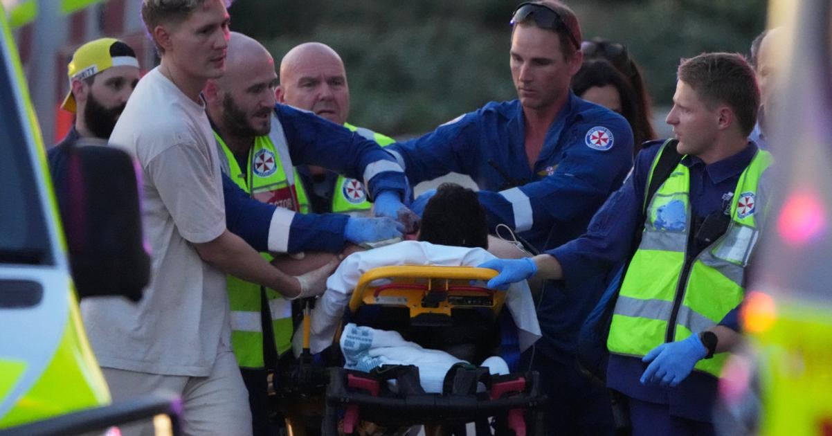 Na plazi Bondi Beach v Sydney sa strielalo