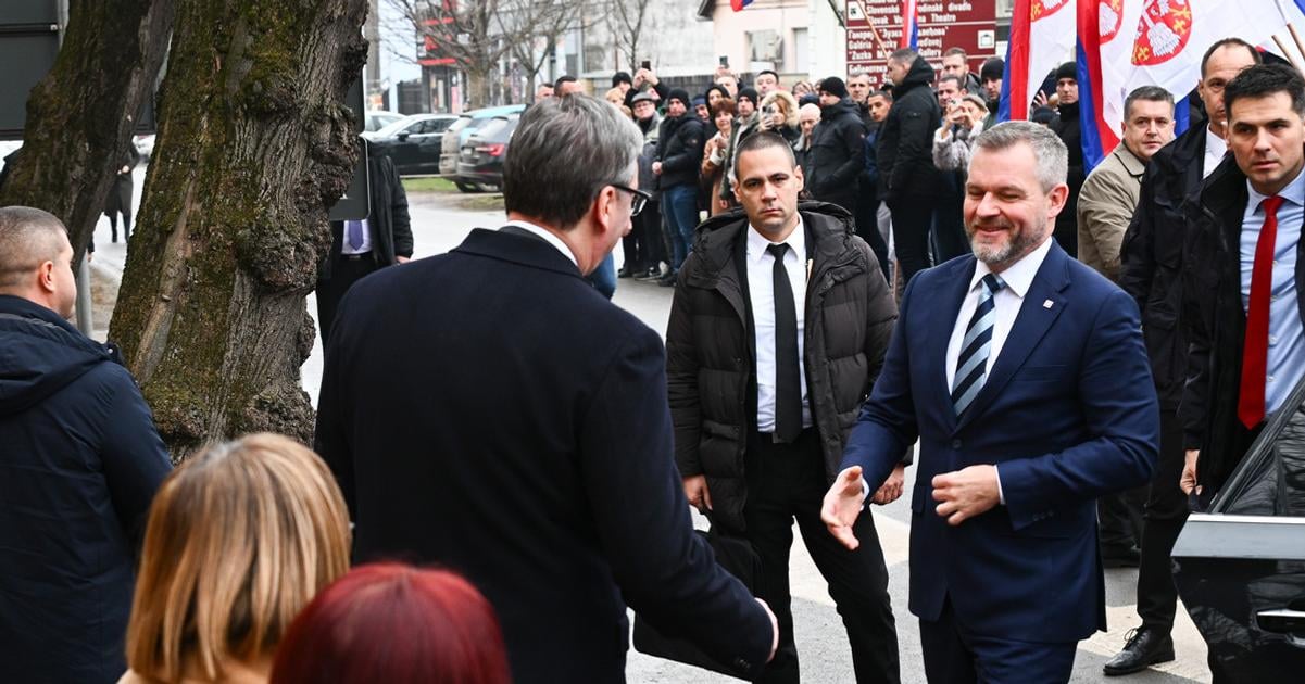 Prezidenti navstivili Slovakov v Srbsku Pellegrini sklamal