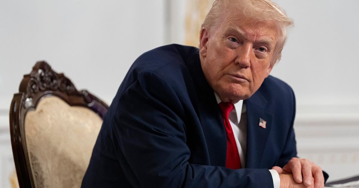 Trump Dokumenty podpisane Bidenovym automatickym perom su neplatne