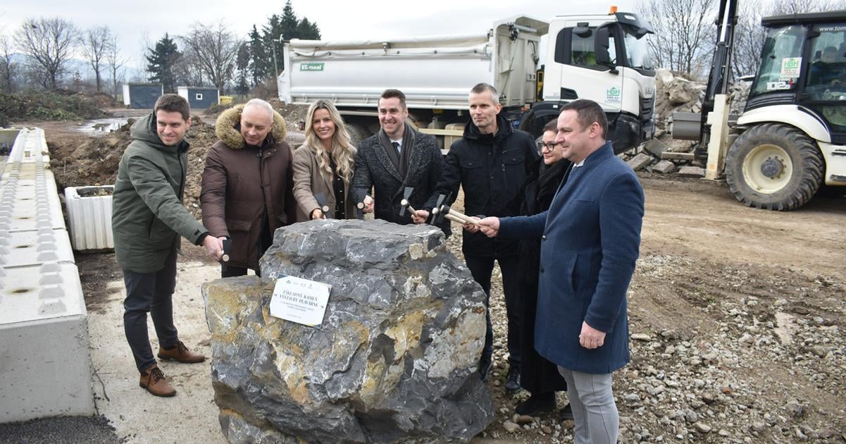 V Dubnici nad Vahom zacali stavat mestsku plavaren